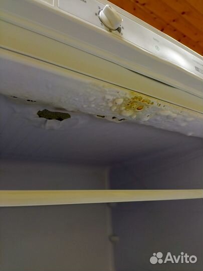 Холодильник Бирюса 122