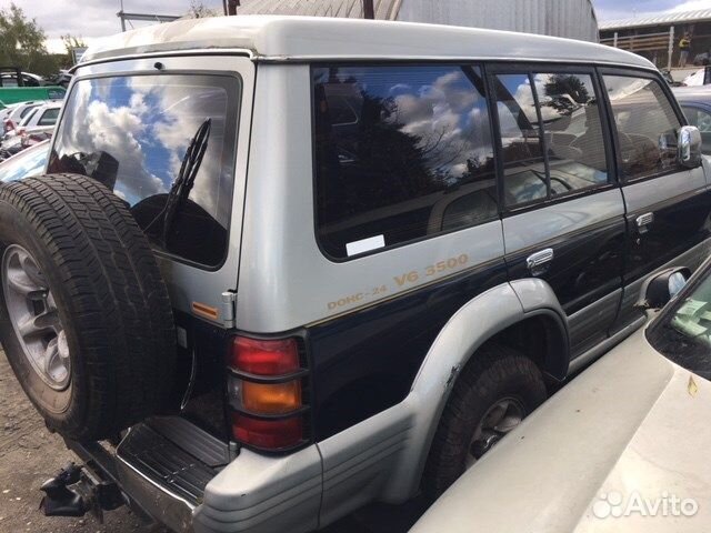 Разбор на запчасти Mitsubishi Pajero 1990-2000