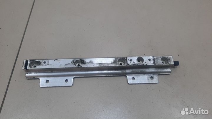 Рейка топливная (рампа) Volvo S40