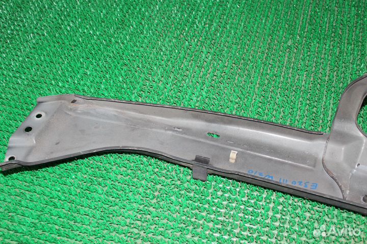 Планка переднего телевизора Mercedes E-Class W210