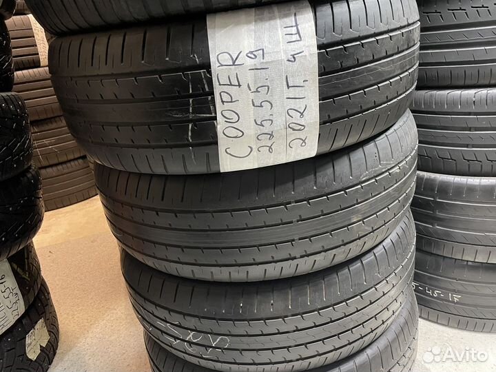 Kumho Ecsta HS51 215/55 R16 и 245/50 R17 107Y