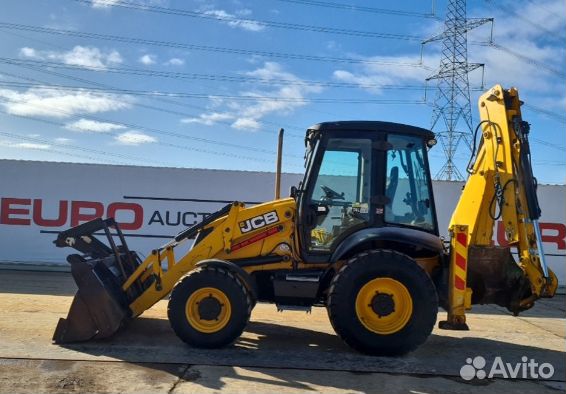 Стекло лобовое экскаватор-погрузчик Jcb 3cx-4cх