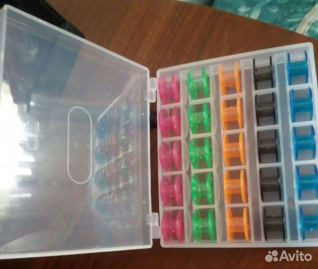 Шпульки(25шт) в коробочке для швейной машинки