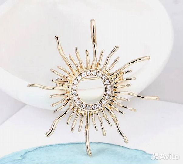 Брошь солнце