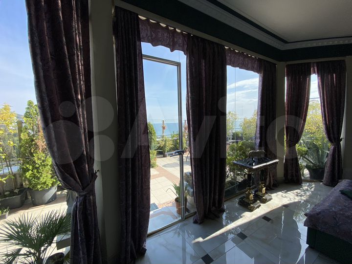 2-к. квартира, 200 м², 18/18 эт.