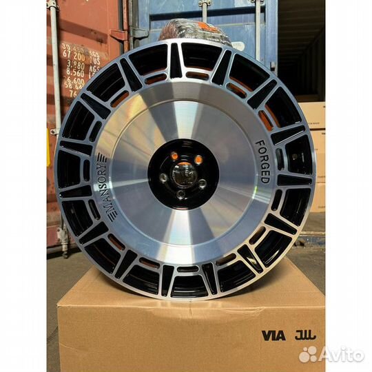Кованые диски R 22 - дизайн mansory