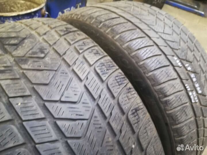 Pirelli Scorpion Winter 295/35 R21 107V