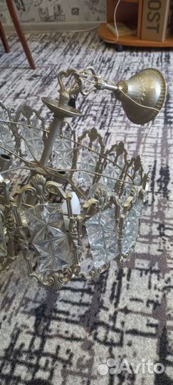 Люстра старинная. Хрусталь. Металл. 6 ти рожковая