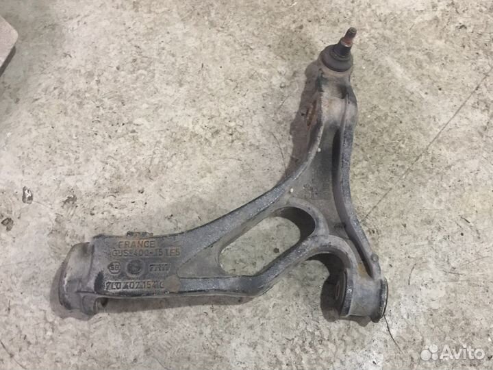 Продам рычаг на audi q7