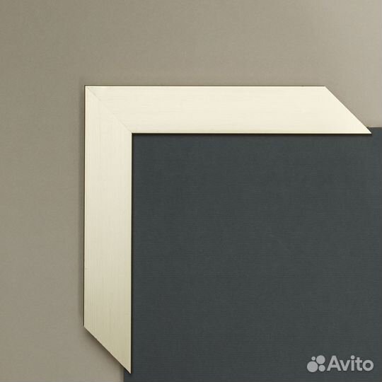 Зеркало настенное декоративное в раме Pineta