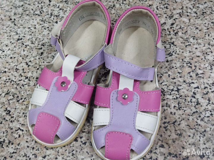 Сандали для девочки новые