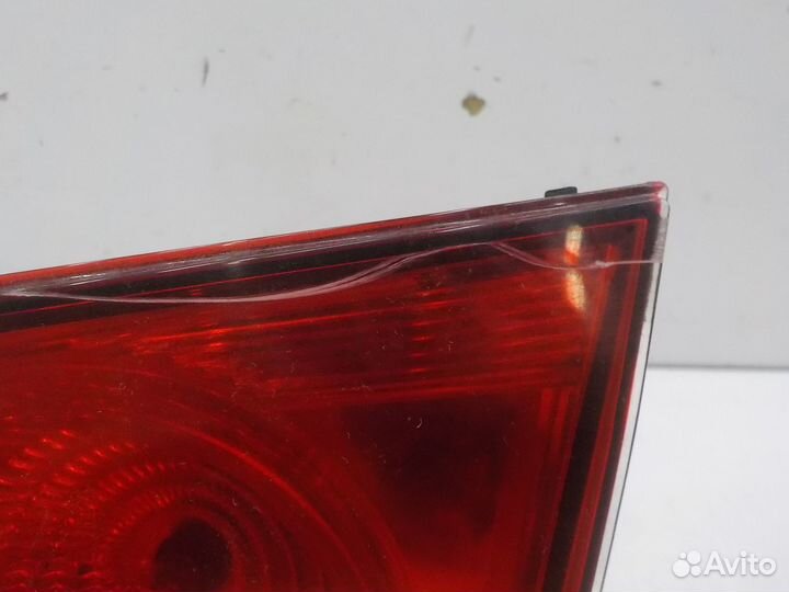 Фонарь задний правый внутренний Volkswagen Golf VI