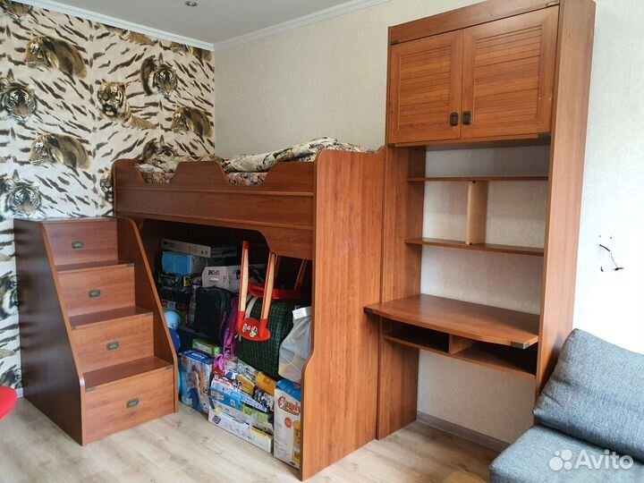 Мебель модульная кровать шкаф стол прихожая