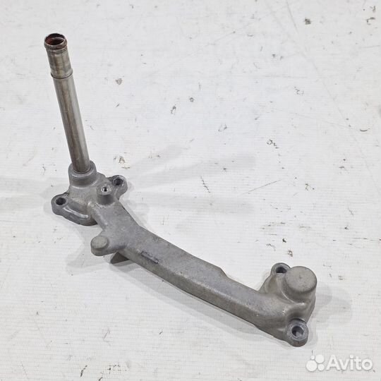 Фланец охлаждения Lexus LX470 2 поколение (J100), 1998 - 2007