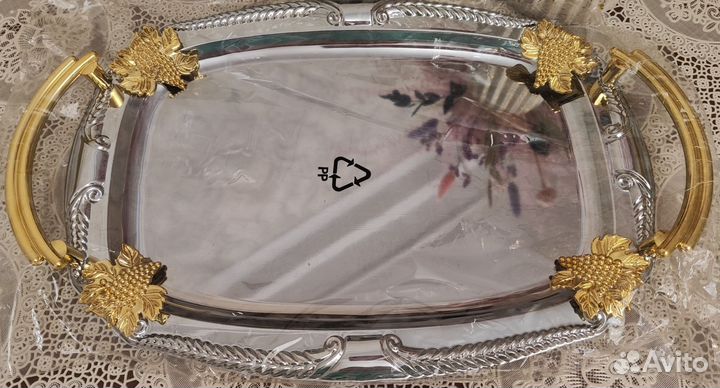 Подносы сервировочные