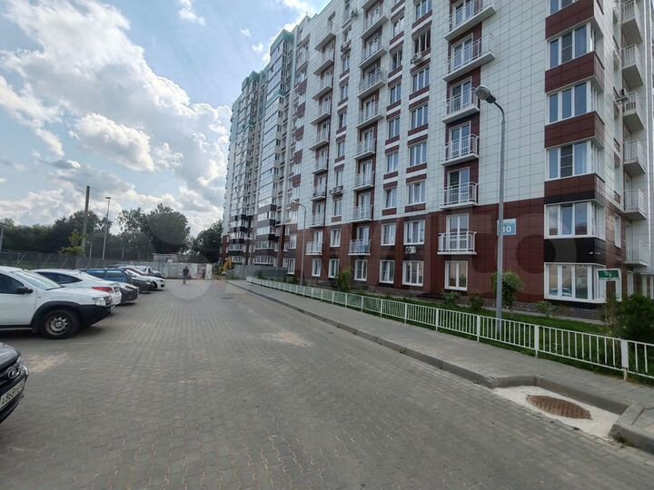 2-к. квартира, 61 м², 10/10 эт.