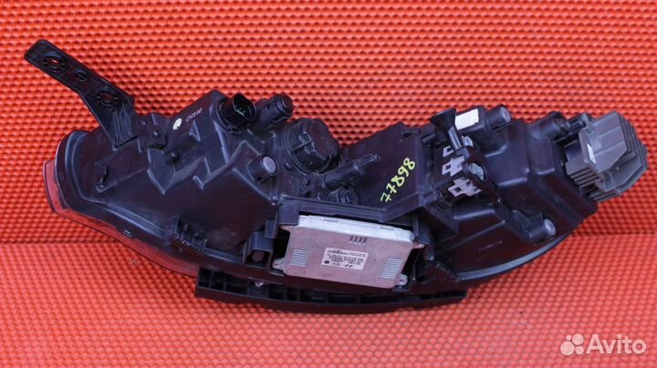 Фара правая Kia Soul SK3 G4FD 92102-J2060