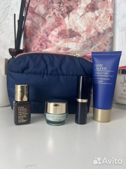 Estee lauder набор косметики в косметичке