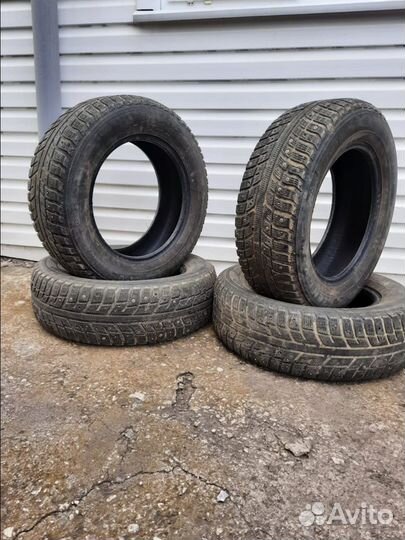 Accelera XGrip N 215/65 R16