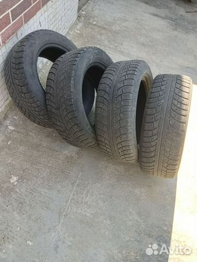 Gislaved Nord Frost V 205/60 R16