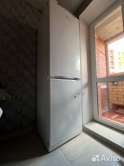 Холодильник бу