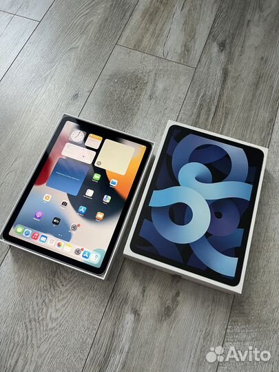 iPad Air 4 64 gb sky blue