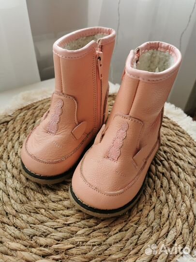 Ботинки 13.5см в идеале угги