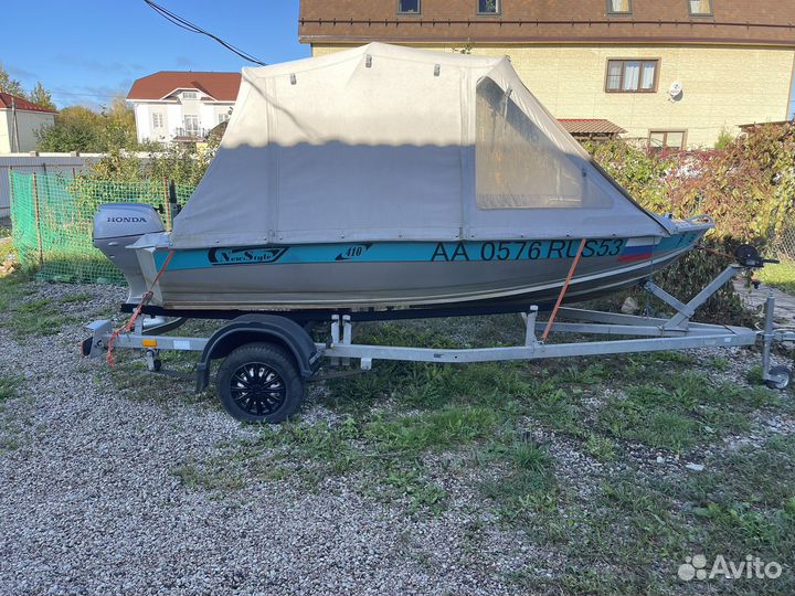 Продам моторную лодку