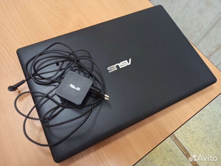 Ноутбук asus SSD\8GB озу