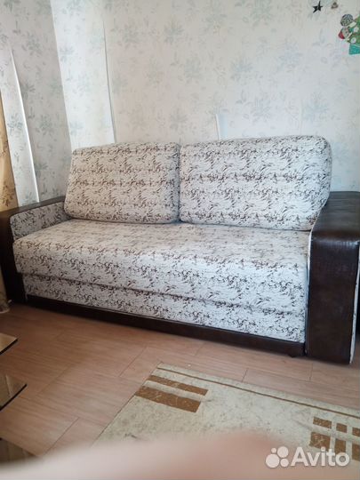 Продается диван б/у