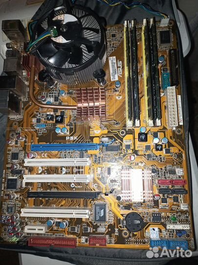 Материнская плата 775