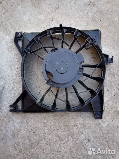 Кожух (решётка) вентилятора Лада Гранта