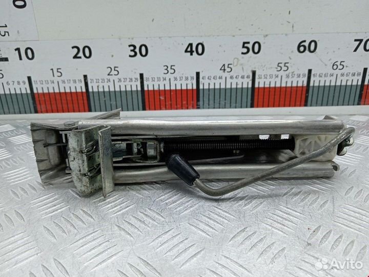 Домкрат для Volkswagen Polo 4 6Q0011031D