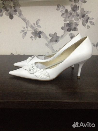 Женские туфли (новые)