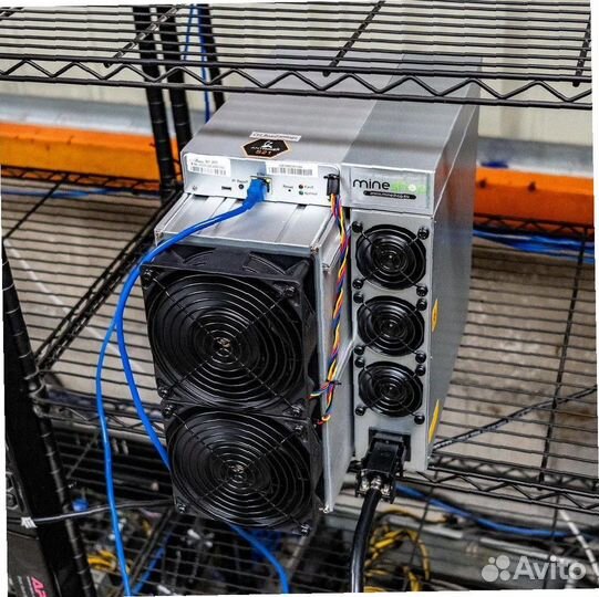 Bitmain Antminer S21 200