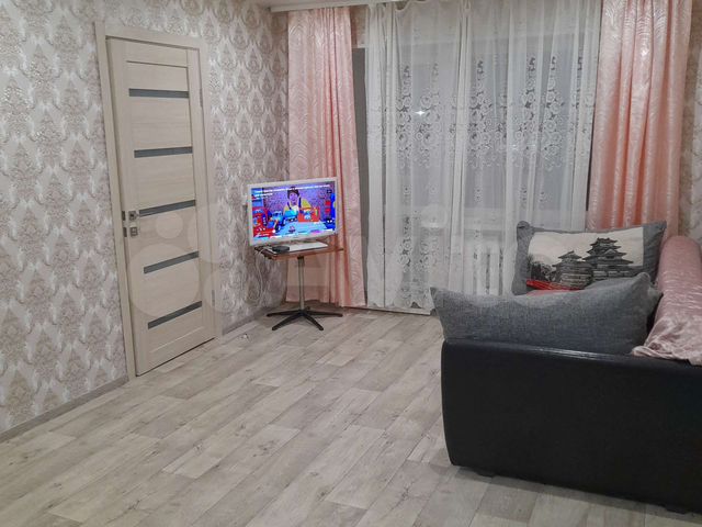 2-к. квартира, 44 м², 3/3 эт.