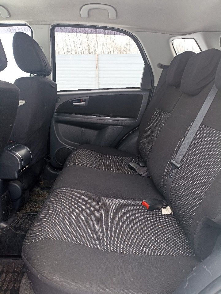 Suzuki SX4: фото владельца