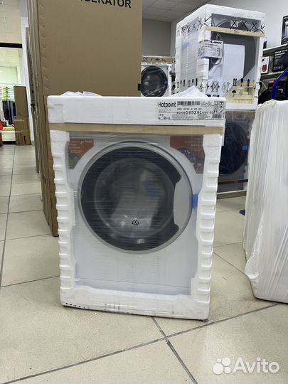 Стиральная машина Hotpoint-Ariston 6кг Инвертор