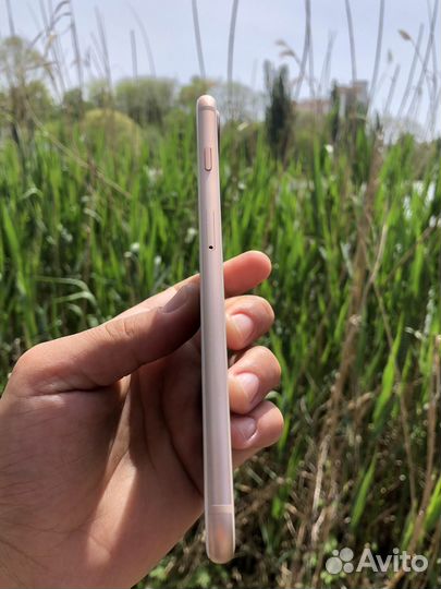 iPhone 8 Plus, 64 ГБ