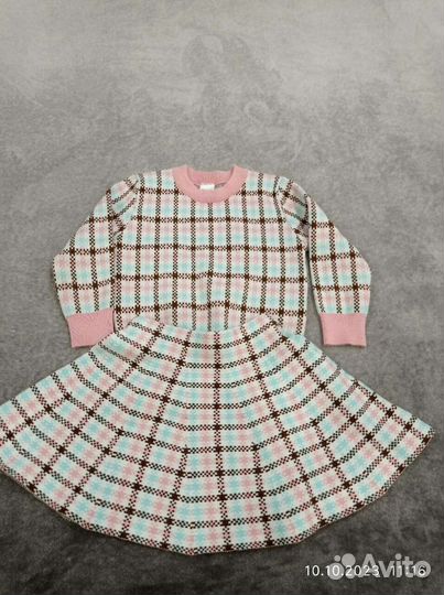 Теплый костюм на девочку 110