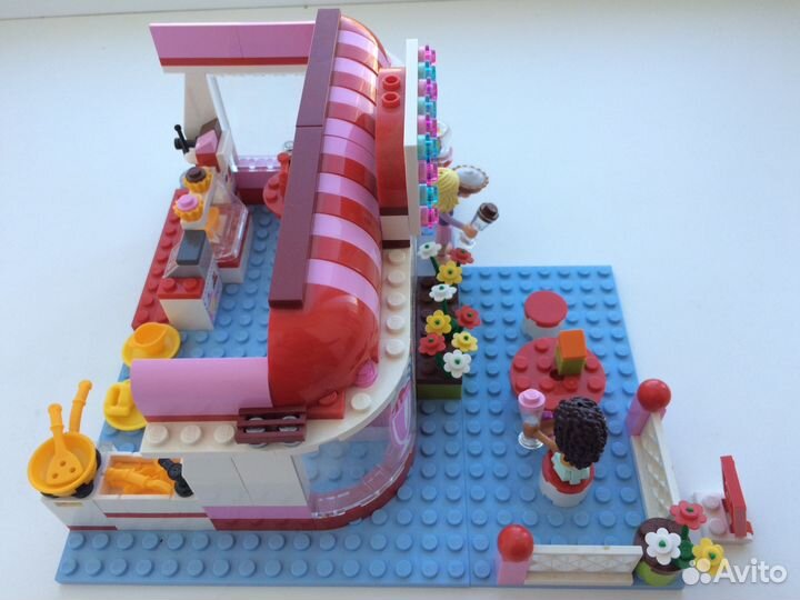 Lego Friends 3061 «Кафе в городском парке»