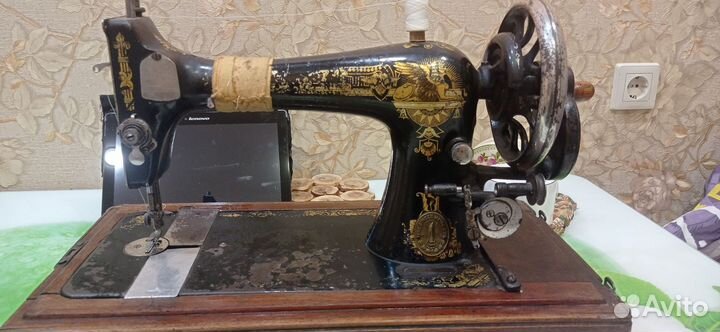 Швейная машинка зингер ручная