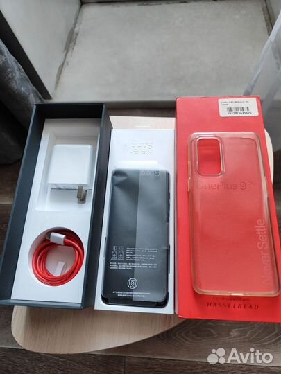 OnePlus 9, 8/128 ГБ