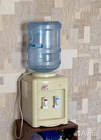 Кулер для воды настольный