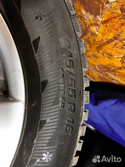 Зимние шипованные колеса Renault Duster R16