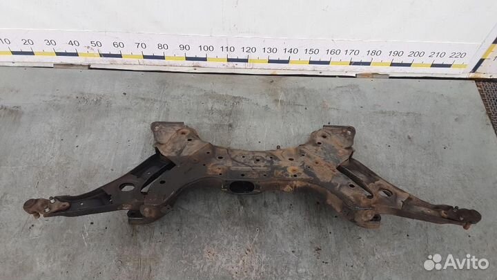 Балка передняя/подрамник Hyundai i30