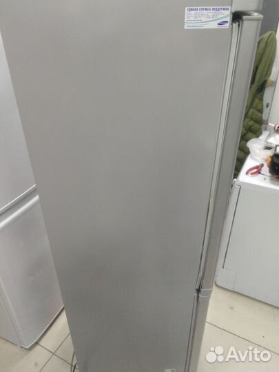 Холодильник Самсунг узкий высота 174см.5мм