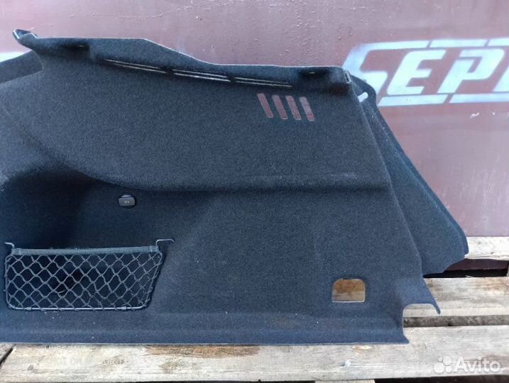 Обшивка багажника левая Audi A3 8V 1.8 cjsb 2014