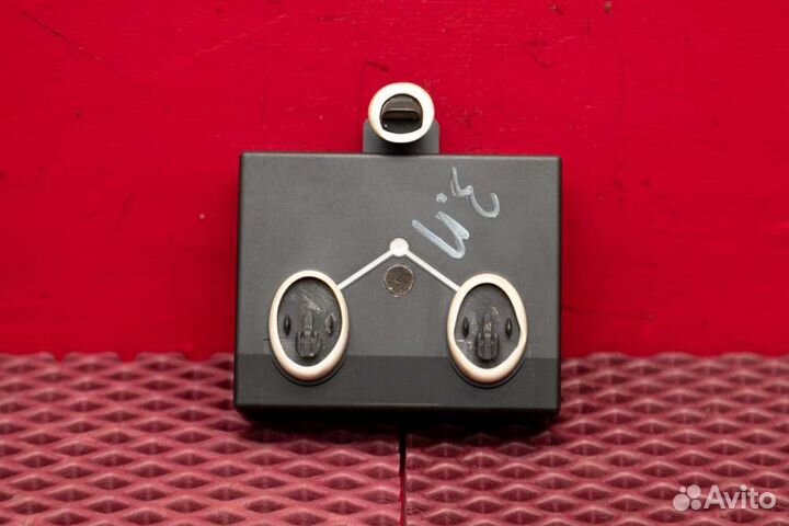 Блок управления дверьми задний левый Audi A6 C7