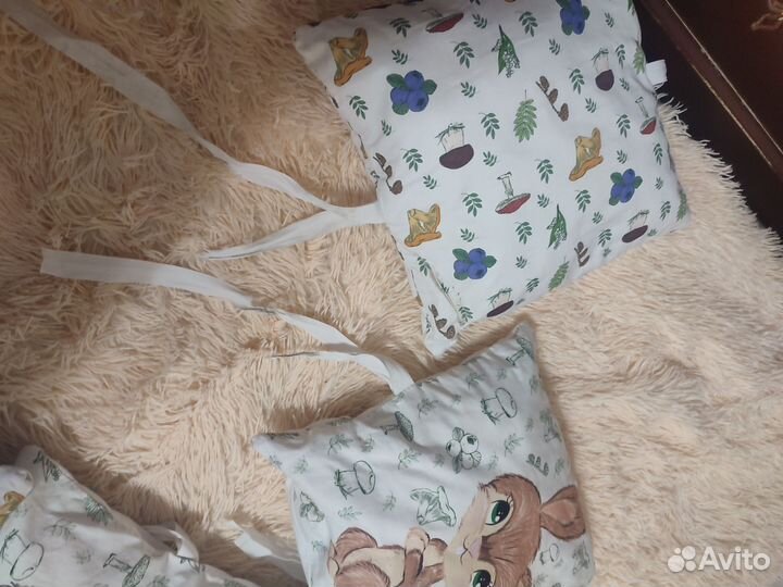 Детская кроватка с маятником и ящиком